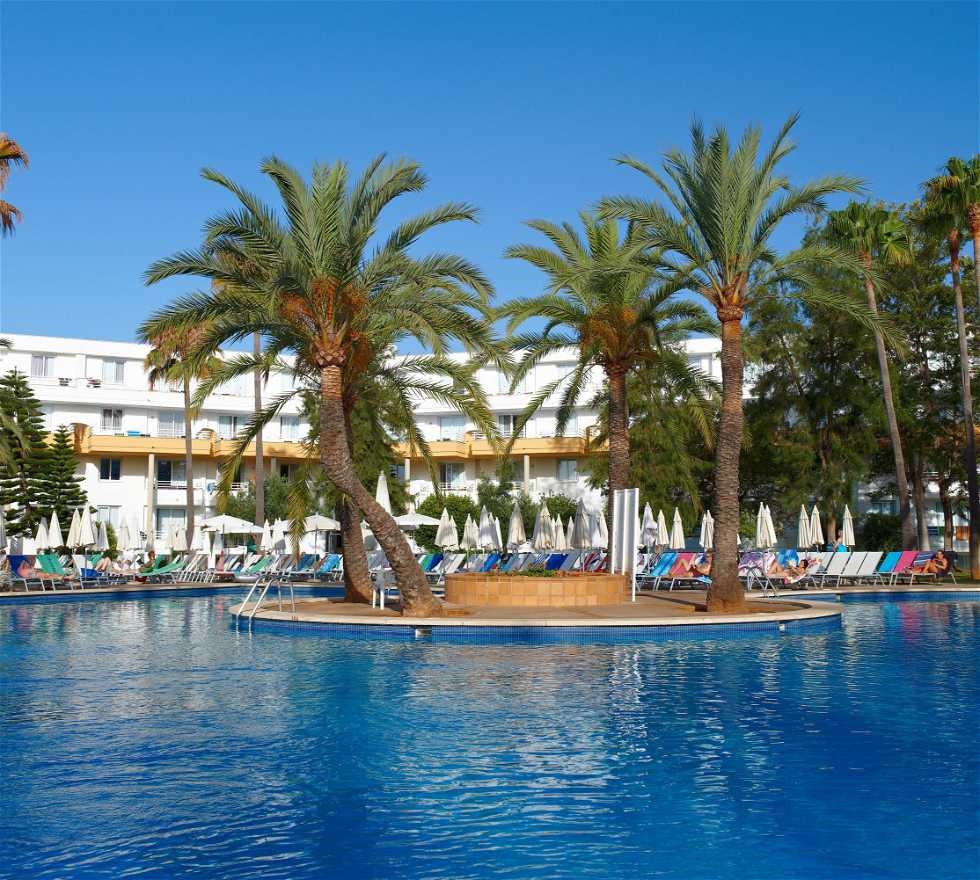 Vista Badia Aparthotel Sa Coma Majorca Hotels