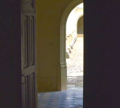 Porta em Fontevraud-l'Abbaye