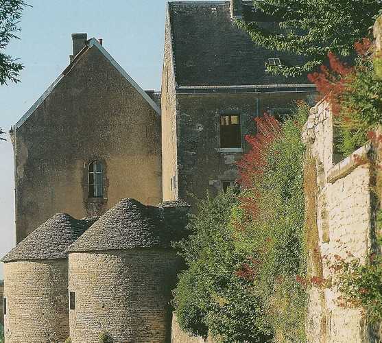 Casa a Flavigny-sur-Ozerain