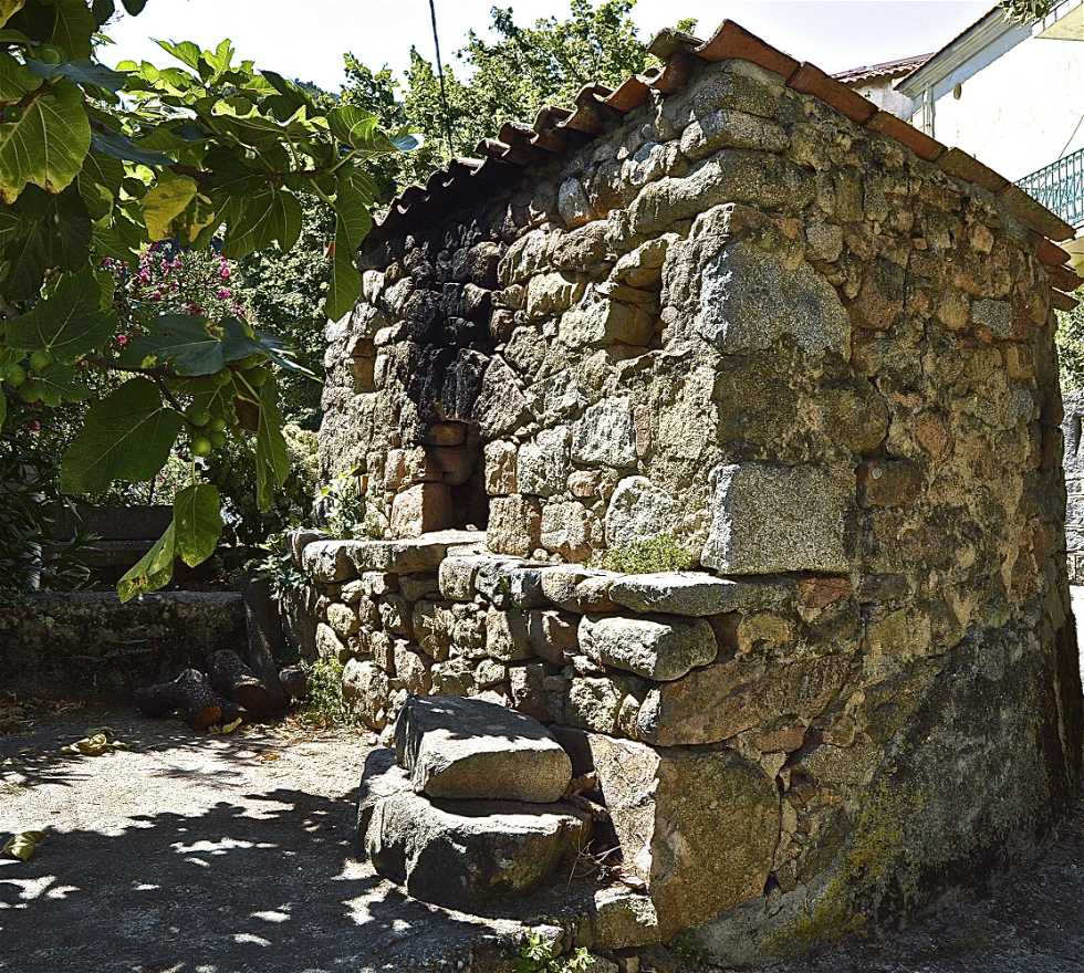 Wall in Valle-di-Mezzana