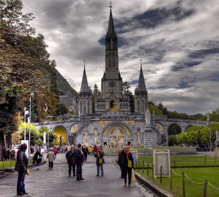 Ciudad en Lourdes