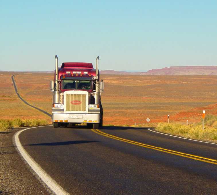 Highway in Monument Valley Gouldings