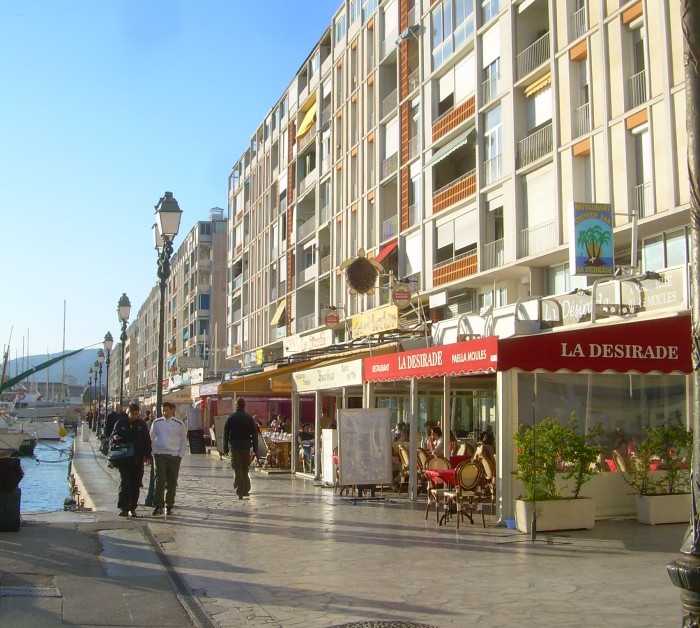 Facade in Toulon