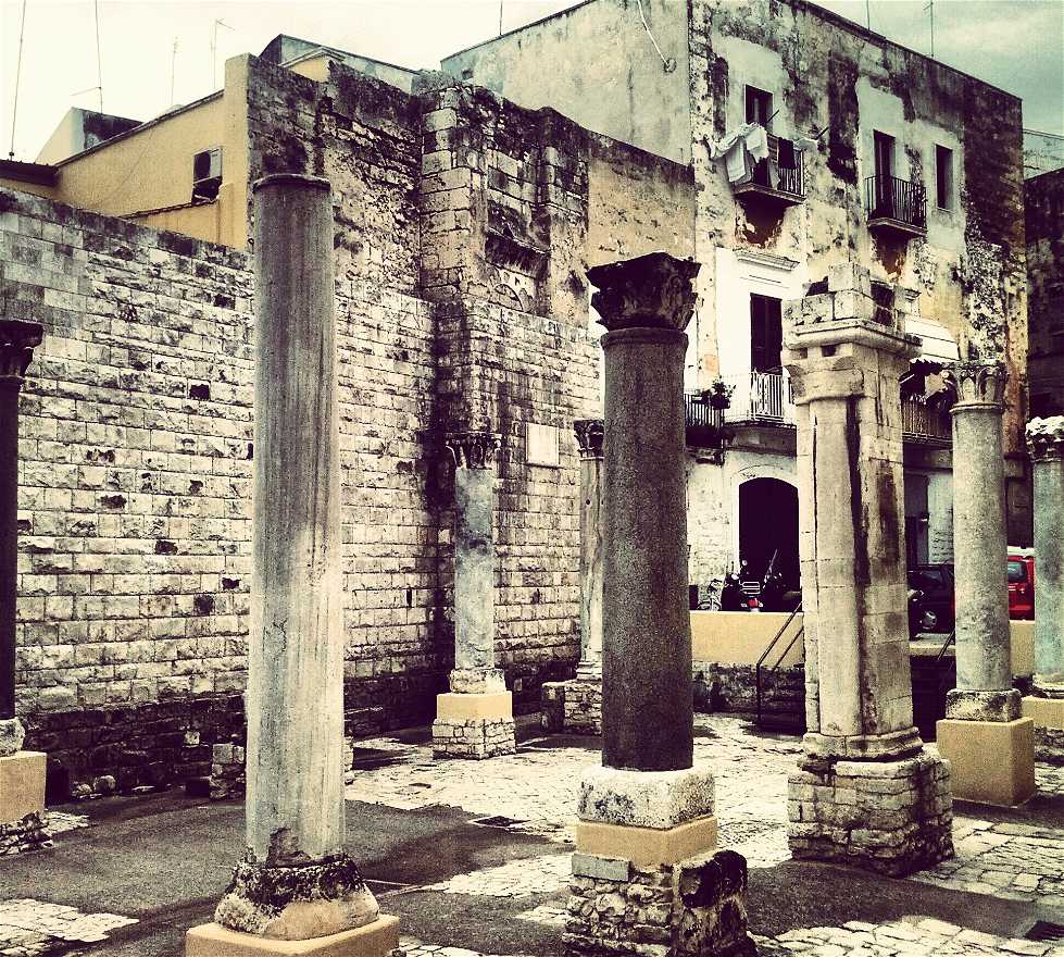 Temple romain à Bari
