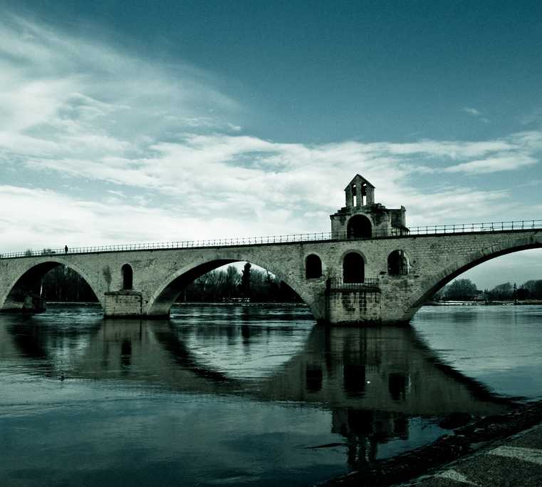 Simetria em Avignon