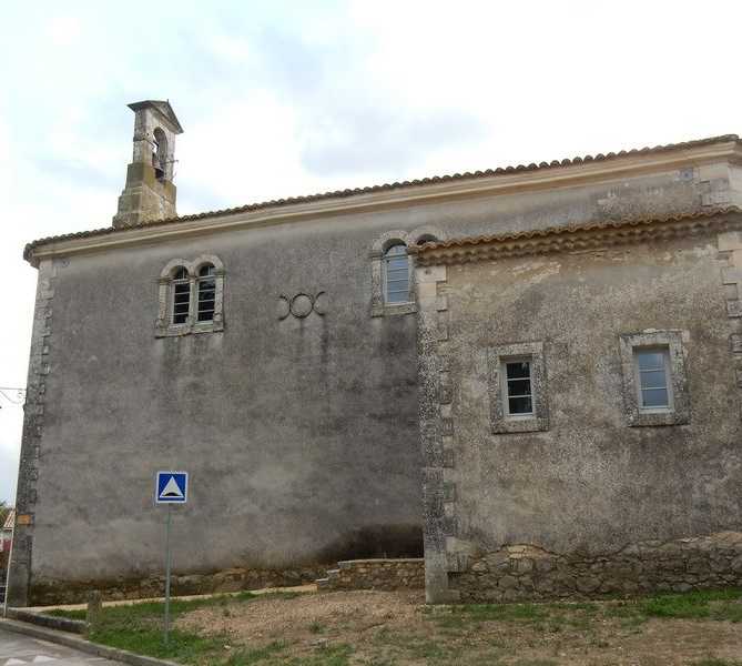 Castello a Fons-sur-Lussan