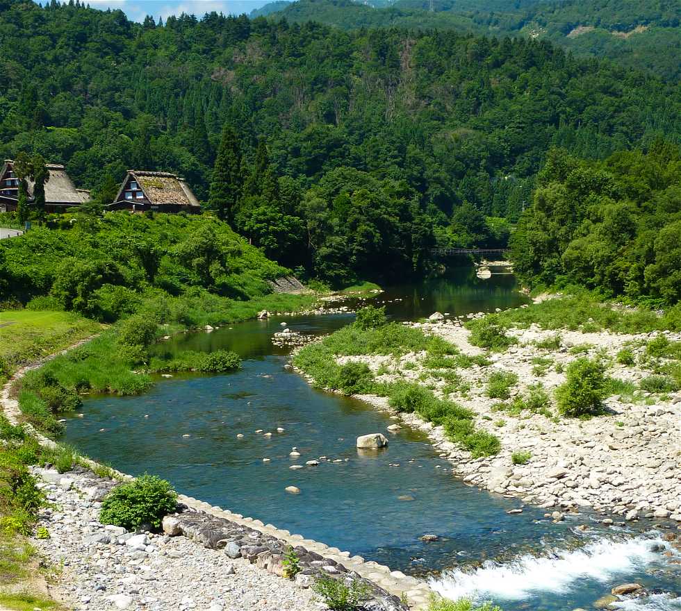 Río en Takayama