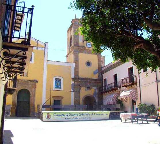 Pueblo en Santo Stefano di Camastra