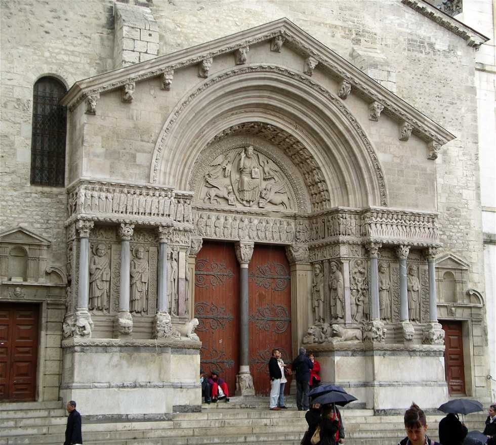 Turismo en Arles
