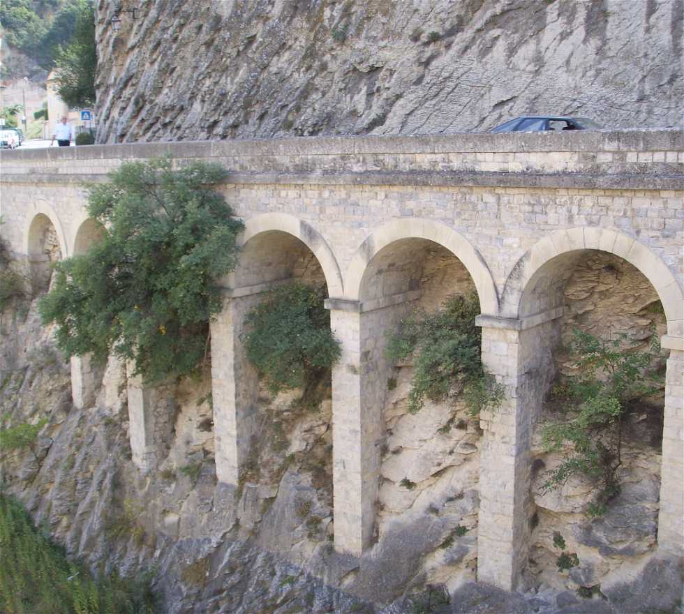 Bridge in Vaison-la-Romaine