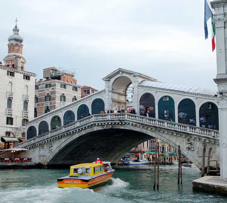 Río en Venecia