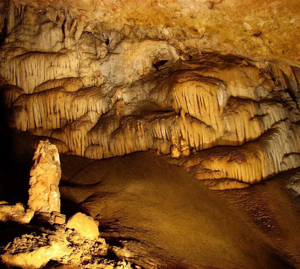 Cueva en Jalance