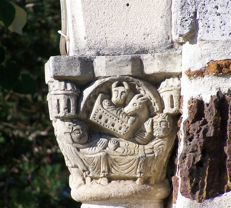 Carving in Pontenx-les-Forges