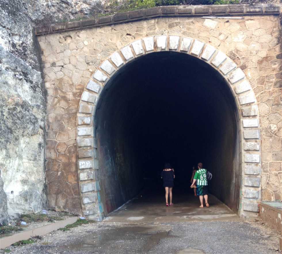Túnel en Puerto Rico