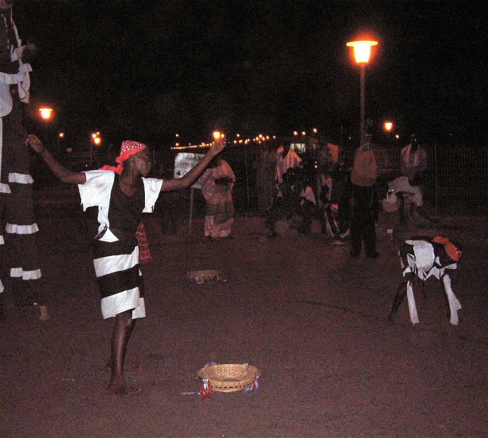 Noche en Serekunda