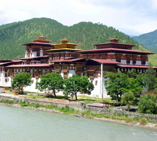 Vacanza a Punakha