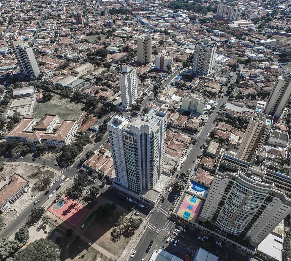 Linea dell'orizzonte /profilo di una città a Aracatuba